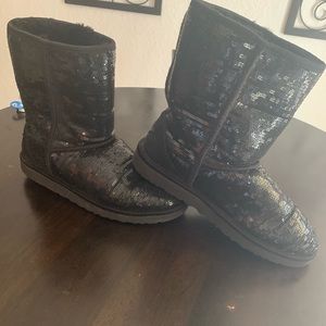 UGG Shoes - Black glitter UGGS UGG Shoes - Black glitter UGGS